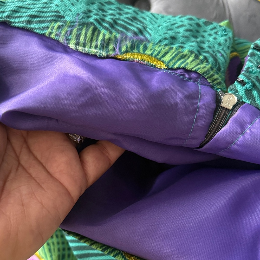 One of a kind Gala Peacock Feather Print Skirt - Picture 10 of 10